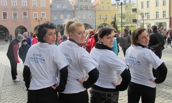 Policjantki przeciw przemocy wobec kobiet