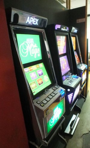 Policjanci zbezpieczyli nielegalne automaty do gier