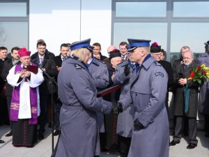 Komendant KPP odbiera gratulacje