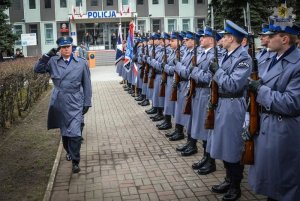 policjanci podczas uroczystości #2