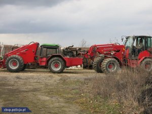 Sprzedawali kradzione traktory rolnikom – zorganizowana grupa rozbita przez CBŚP