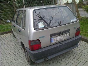 fiat uno - pojazd którym uciekali sprawcy