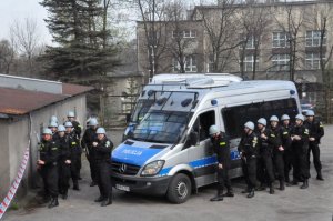 Odbicie zakładników z autobusu - ćwiczenia #2