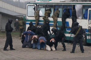 Odbicie zakładników z autobusu - ćwiczenia #3