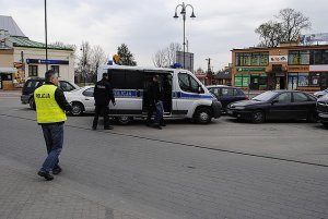 zatrzymanie podejrzanego przez policjantów