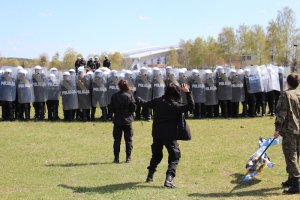 Wspólne ćwiczenia Policji konnej i policjantów OPP