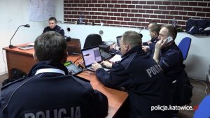 Policjanci dbają o bezpieczeństwo podczas Mistrzostw Świata w Hokeju 2016 #1