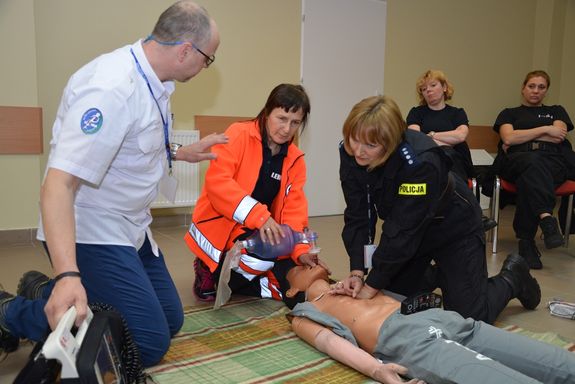 Pierwszy dzień warsztatów dla zespołów medycznych Policji