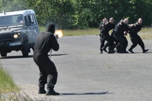 Ćwiczenia Jednostki Specjalnej Polskiej Policji EULEX w minionych latach.