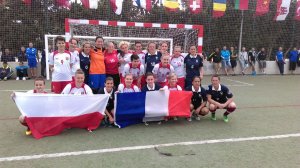 Polska reprezentacja kobiet z drużyna żandarmerii francuskiej
