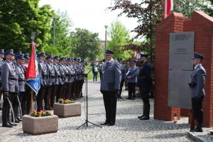 Uroczystości pod pomnikiem Pamięci Pomordowanych Policjantów #8