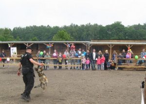 Policjanci dzieciom- festyn