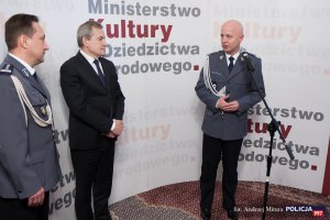 Honorowe odznaki ministra kultury za odzyskanie cennych dzieł sztuki #5