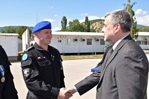 Uroczystość odznaczenia policjantów XXV rotacji JSPP