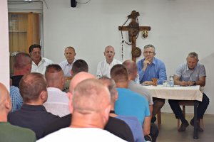 Uroczystość odznaczenia policjantów XXV rotacji JSPP