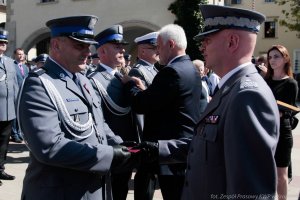 Komendant Główny Policji odznacza medalami
