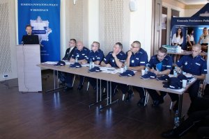 policjanci uczestniczący w konferencji