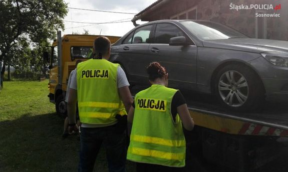 Policjanci rozbili zorganizowaną grupę przestępczą