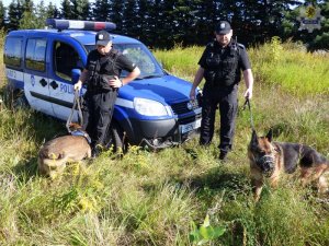 Policjanci uratowali dwóch niedoszłych samobójców
