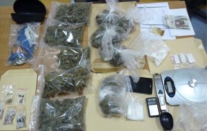 Płońscy i siedleccy kryminalni zabezpieczyli ponad 2,5 kg narkotyków