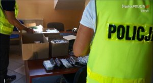 Policjanci przejęli ponad tysiąc podróbek wartych przeszło 100 tys. zł