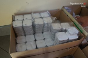 Policjanci przejęli ponad tysiąc podróbek wartych przeszło 100 tys. zł
