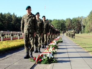 Komendant Stołeczny Policji złożył hołd pomordowanym w Palmirach