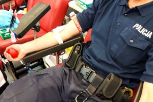 Policjanci w Nowej Soli oddawali honorowo krew w szczytnym celu - KWP Gorzów Wlkp.