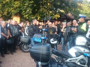 O odblaskach na spotkaniu z motocyklistami w Chudowie