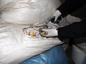 Policjanci zlikwidowali nielegalną wytwórnię papierosów
