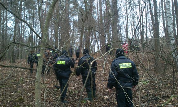 Policjanci ostrzegają - Uważajmy w lesie, aby się nie zgubić!