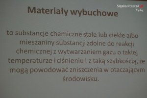 Policjanci szkolą przedstawicieli oświaty