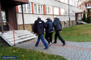Linia produkcyjna nielegalnego alkoholu