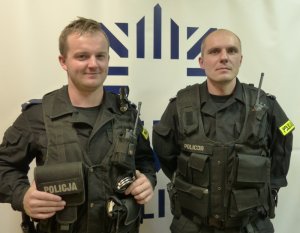 St. sierż. Leszek Biegański oraz sierż. Marek Szwankowski