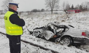 Dwie osoby zginęły na niestrzeżonym przejeździe kolejowym