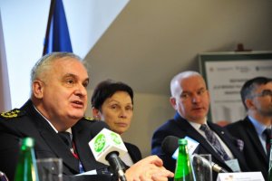 Uczestnicy międzynarodowej konferencję pod nazwą „25 lat współpracy Policji Lubuskiej i Landu Brandenburgia – gwarantem bezpieczeństwa regionalnego”