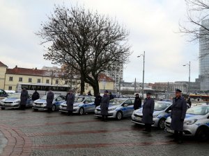 Nowe radiowozy dla stołecznych policjantów