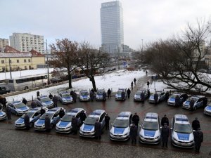 Nowe radiowozy dla stołecznych policjantów