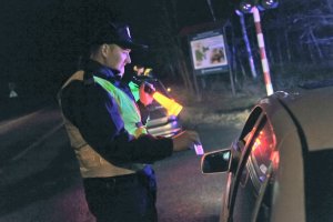 Policjanci w walce z ptasią grypą