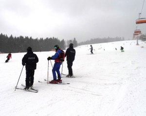 Policyjne patrole na stokach narciarskich