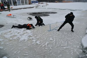 wspólne szkolenie policjantów i strażaków