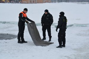 wspólne szkolenie policjantów i strażaków
