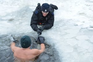 wspólne szkolenie policjantów i strażaków