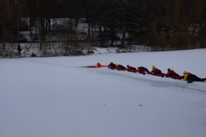Pokazy ratownictwa nad Jeziorem Rusałka w szczecińskim parku Kasprowicza