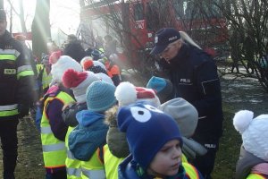 Wspólne pokazy służb na stawie w inowrocławskich Solankach