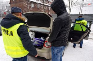 Sprzedawali nieistniejące samochody