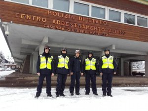 polscy policjanci rozpoczynają służbę patrolową na terenie Republiki Włoskiej