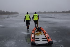 Wspólne ćwiczenia Policji Wodnej i ratowników WOPR