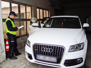 dzielnicowy i odzyskane audi Q5