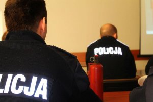 Skuteczna walka z ogniem. Strażacy szkolili policjantów